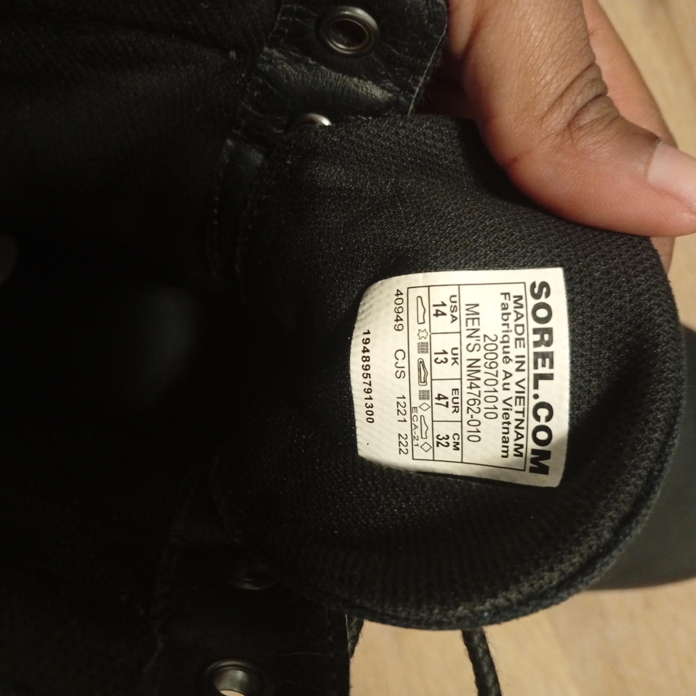 Sorel Black Boots Rugged Outdoor Essential